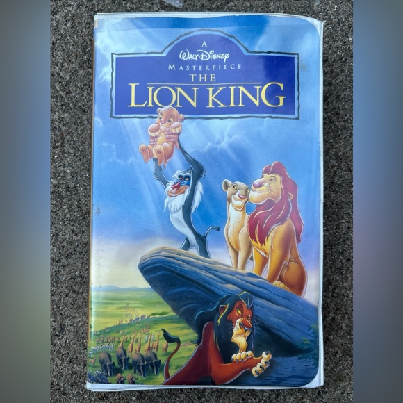 A Walt Disney masterpiece The Lion King on VHS - Picture 1 of 5